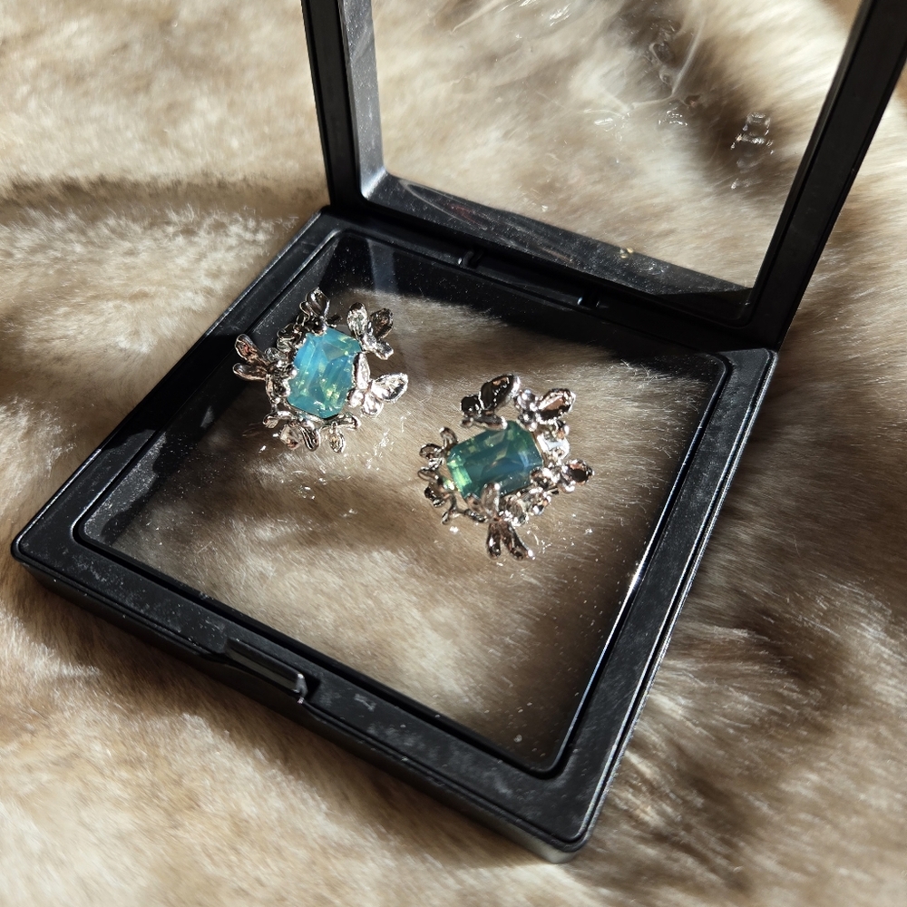 Gorgeous LAKE VIEW earings
